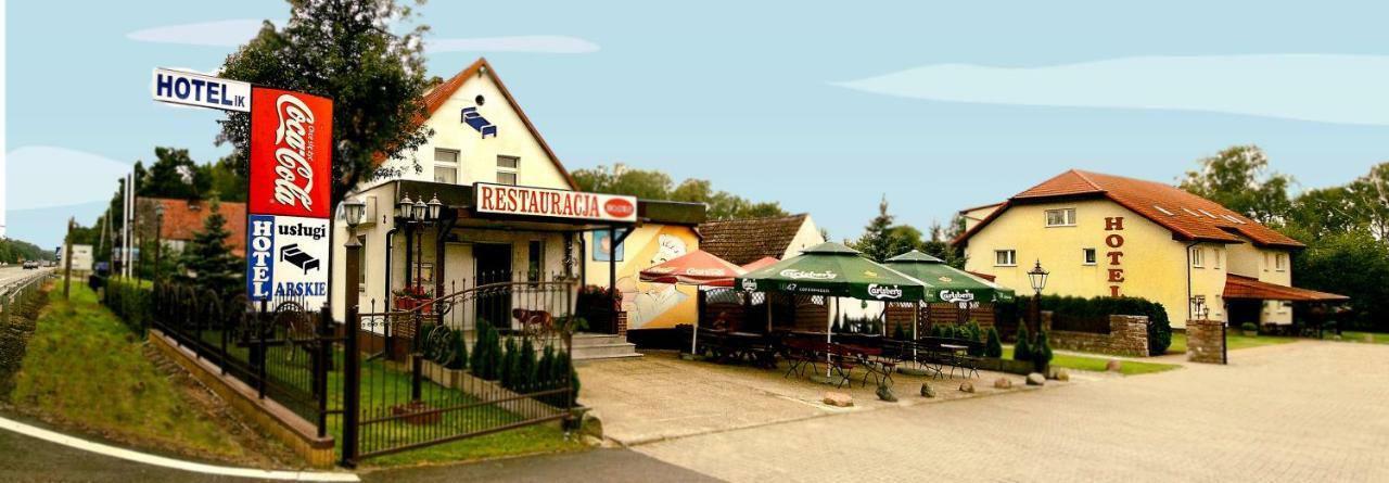 Kliniska Restaurant & Hostel "Broadway" מראה חיצוני תמונה